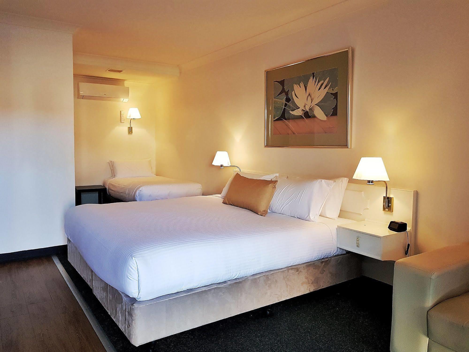 Motel The Palms Dubbo Extérieur photo